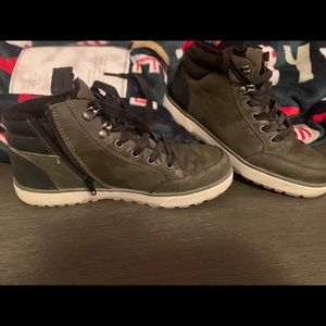 Boys ankle boots size 4
